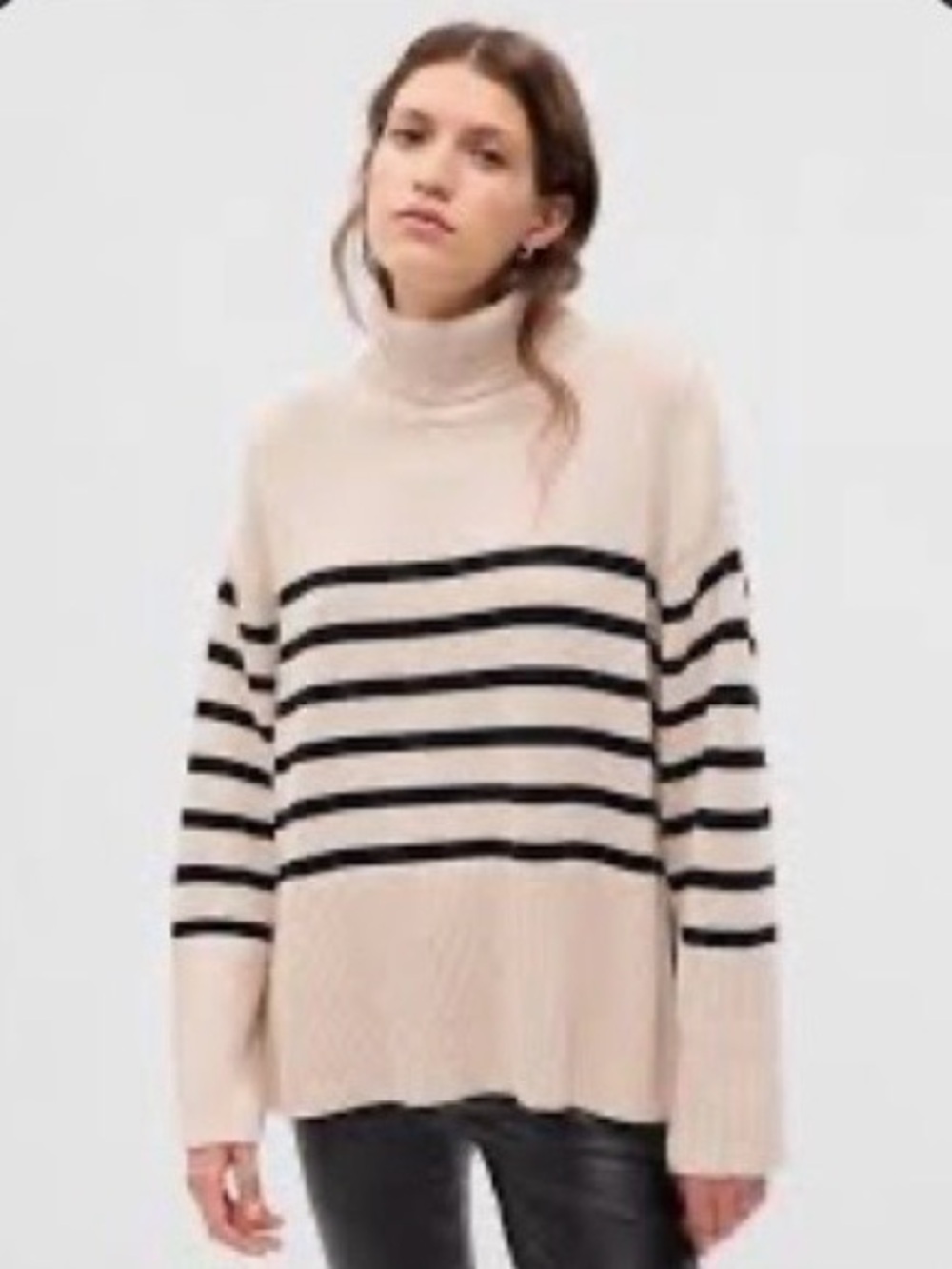 GAP 24/7 Split-Hem Turtleneck Sweater Black Beige Stripe Small